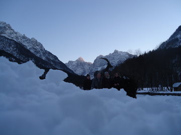 Team Building - Urban Hunt Kranjska Gora Team Building - Urban Hunt Kranjska Gora