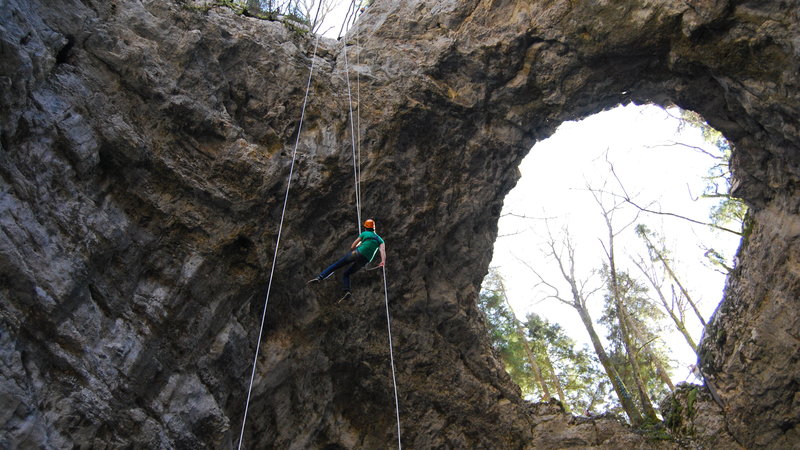 Abseiling v Rakovem Škocjanu Abseiling Rakov Škocjan